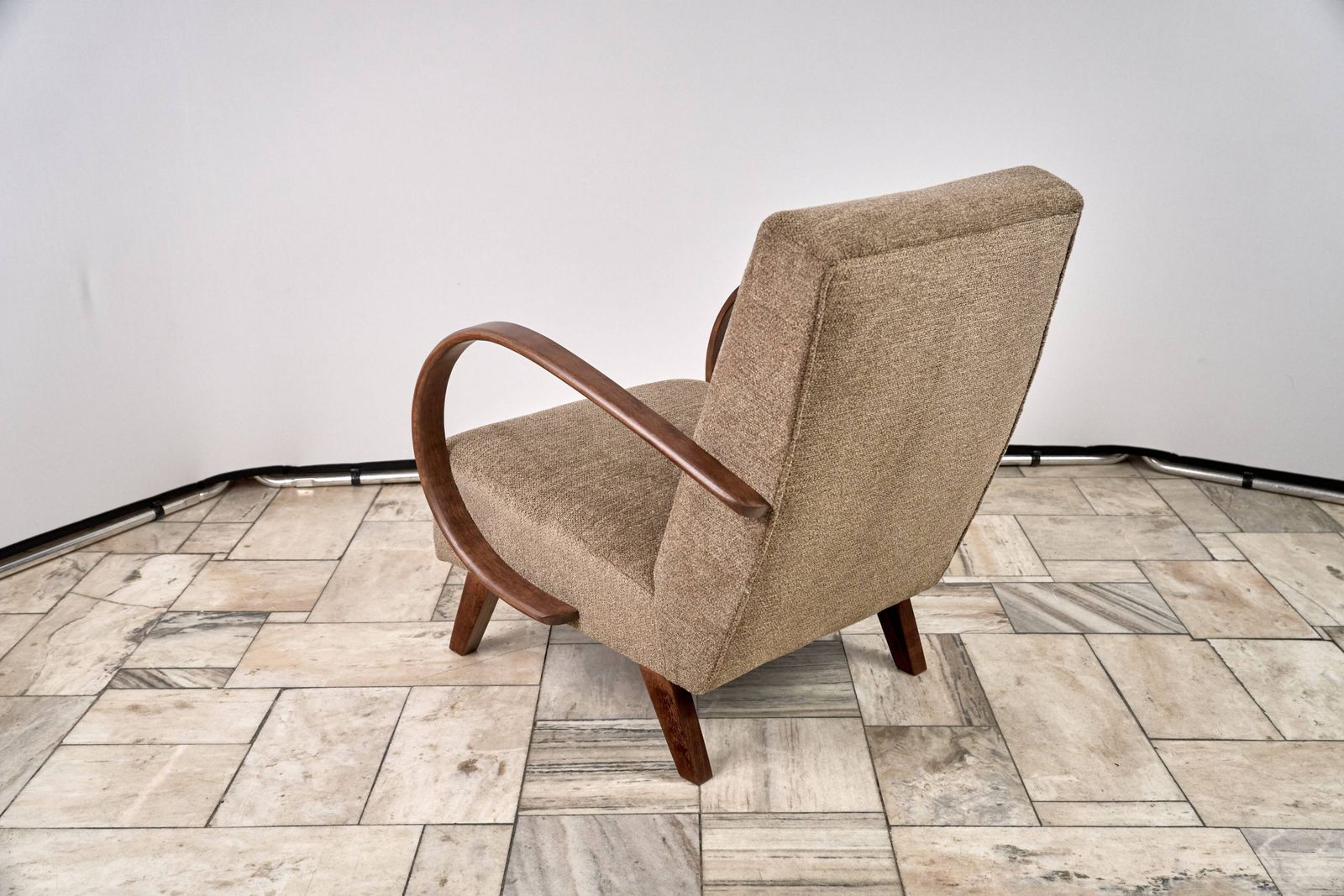 H 410 Armchair Designed By Jindrich Halabala, 1940s, Czechoslovakia photo vintage
