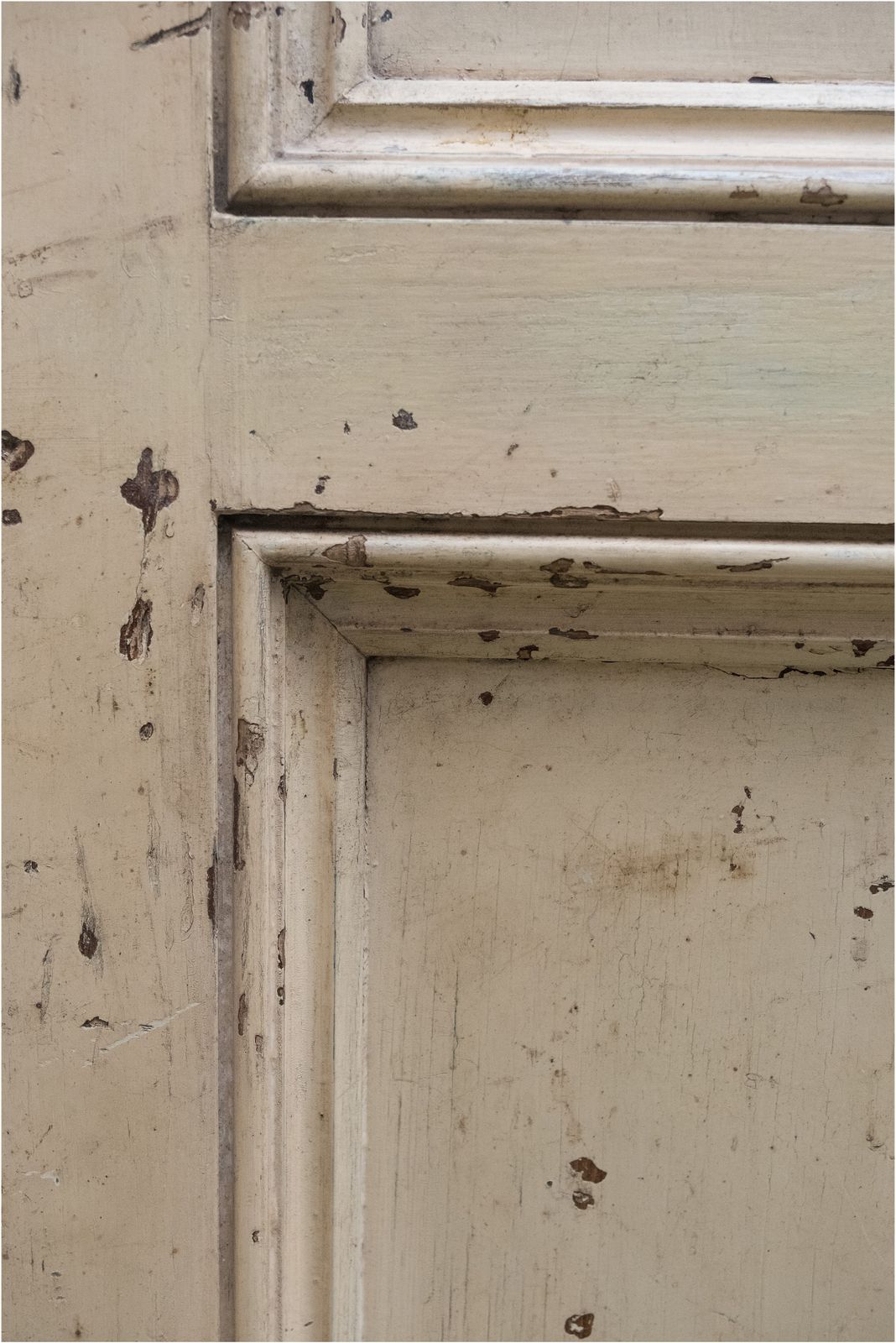 photo buy Exceptional 19th Century Painted Pine Housekeepers Cupboard In Original Paint (968)