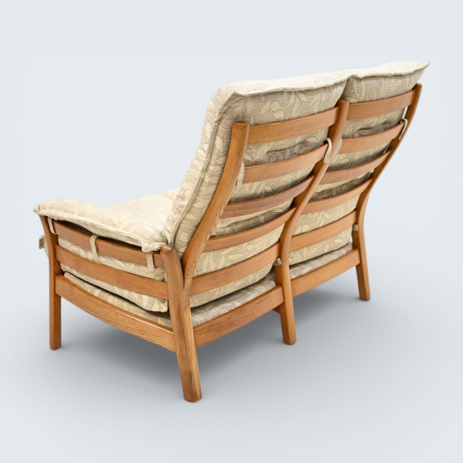 Ercol Saville 2str Sofa Ercol's Cleanable Upholstery Light Frame Free Delivery* photo 647.0
