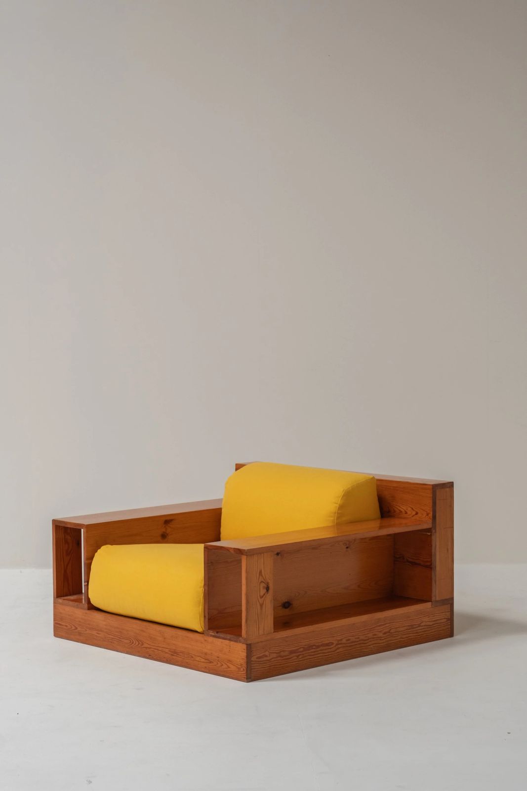 Italian Wooden Lounge Chair, 1970s,