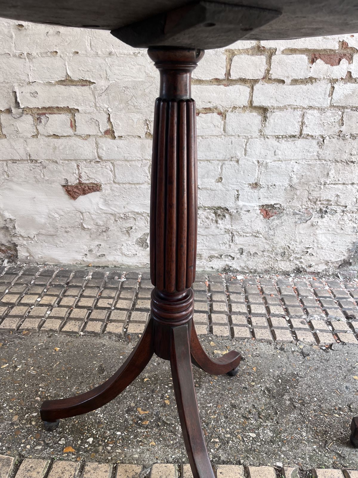 Elegant Matching Pair Of Regency Mahogany Side Tables photo vinterior