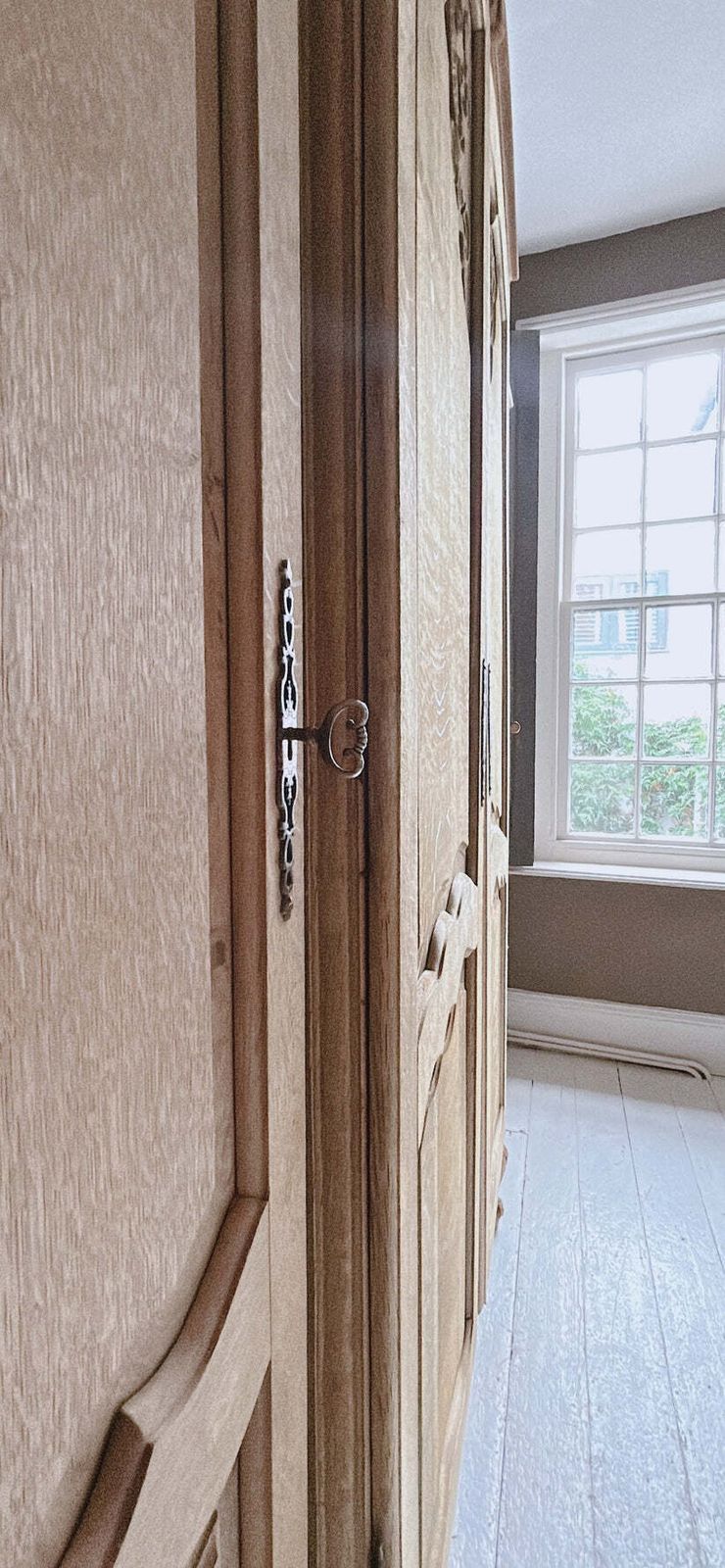 Large French4 Door Armoire In Oak photo Furniture