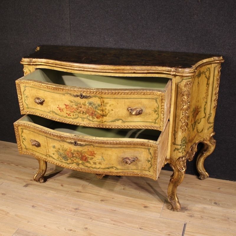 Venetian Commode In Baroque Style From The 20th Century photo buy