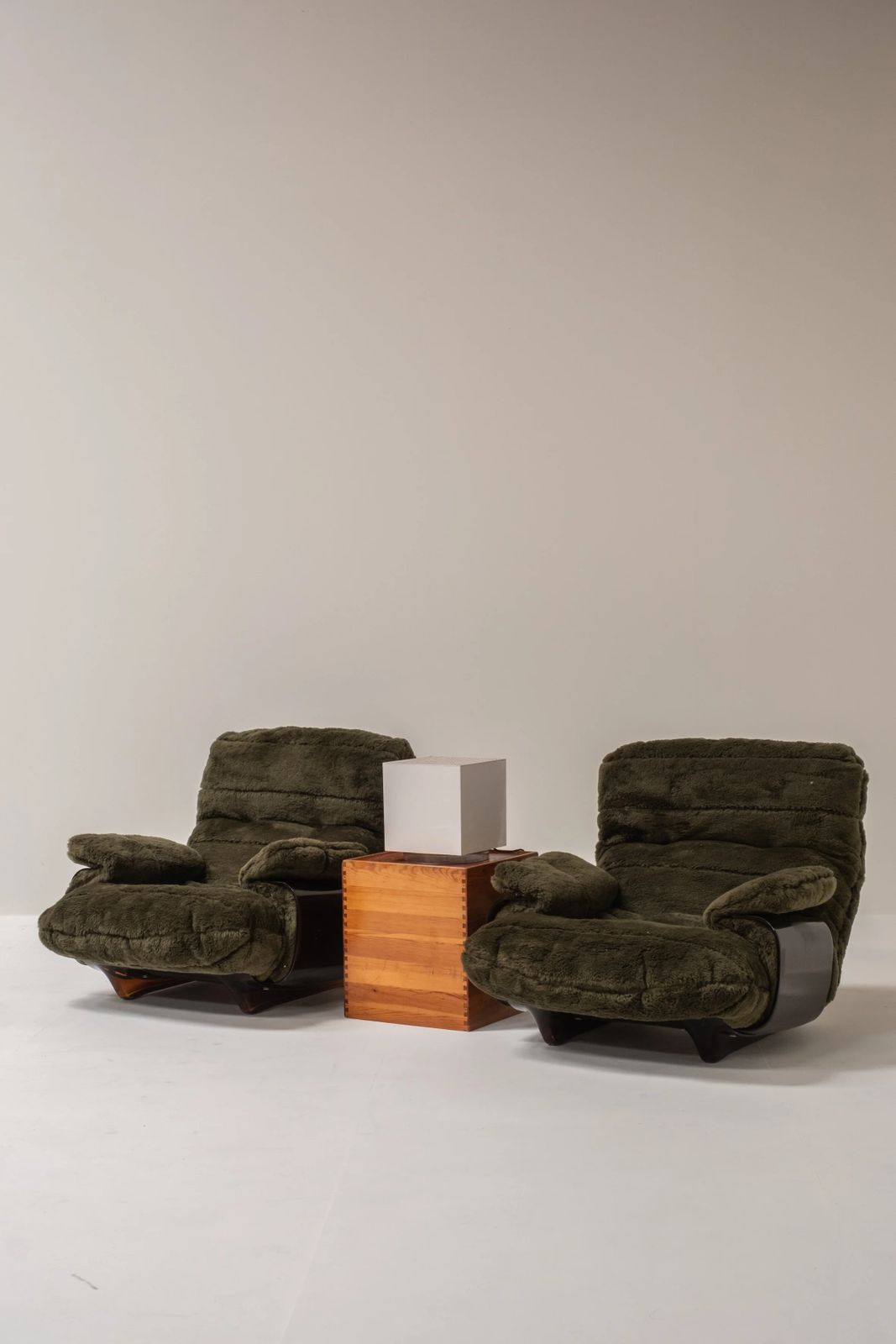 photo buy Marsala Lounge Chairs By Michel Ducaroy For Ligne Roset (Price Per Piece)
