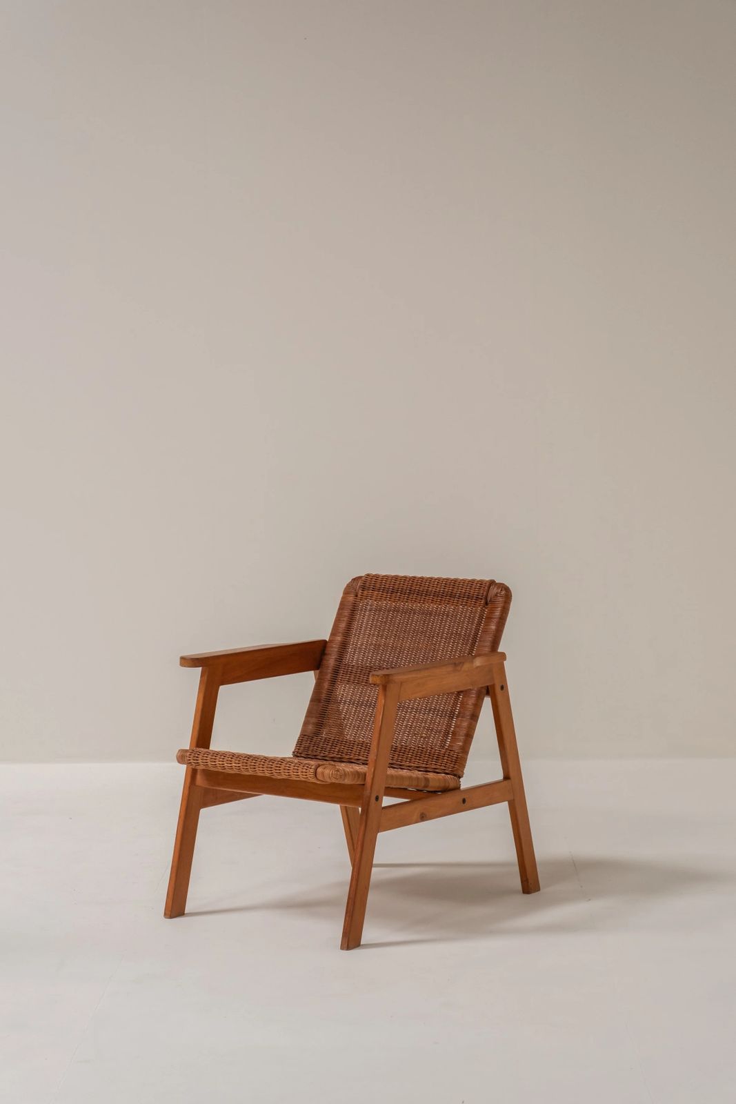 Pair Of Italian Wicker Lounge Chairs, 1970s photo vintage