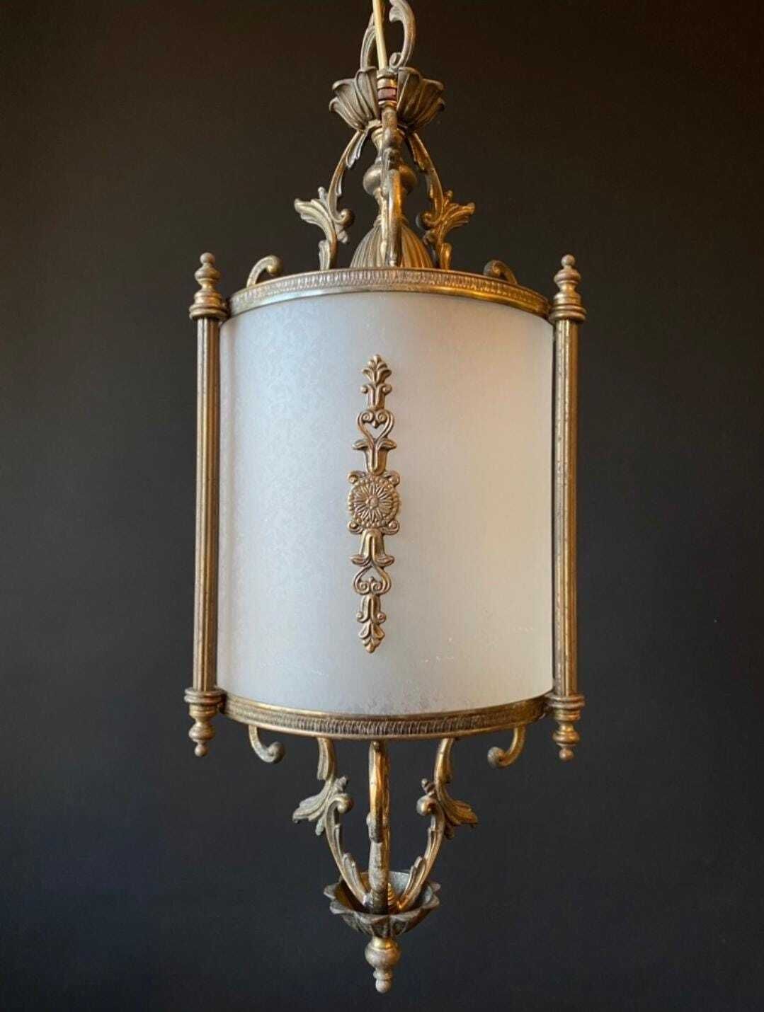 Détaxe pour les États-Unis. Lanterne d'époque en verre, Italie photo furniture