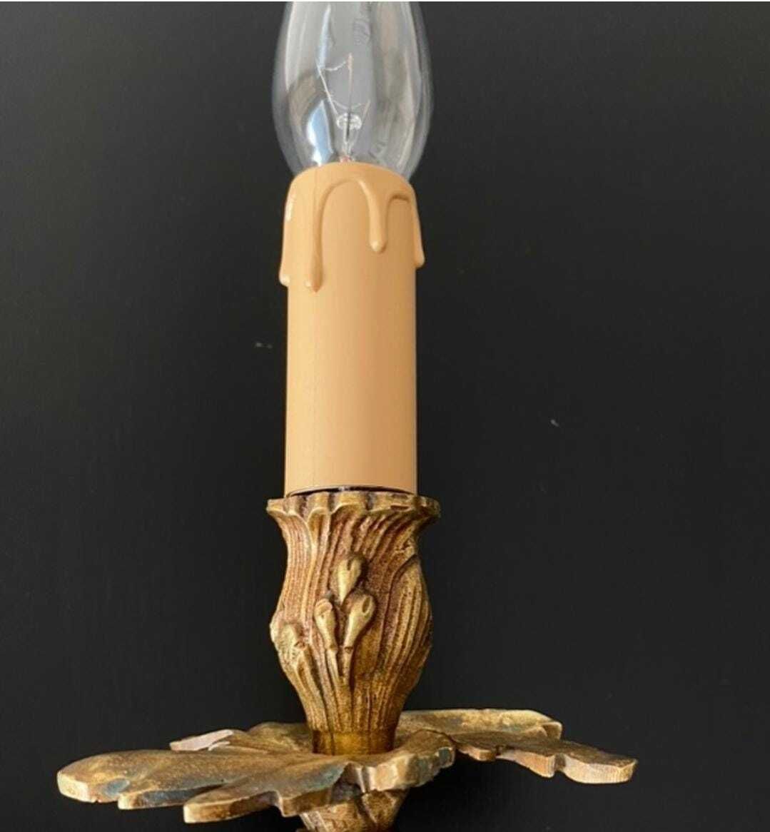 photo for sale Invoerrechtenvrij voor de VS. Antieke bronzen wandlampen uit Italië