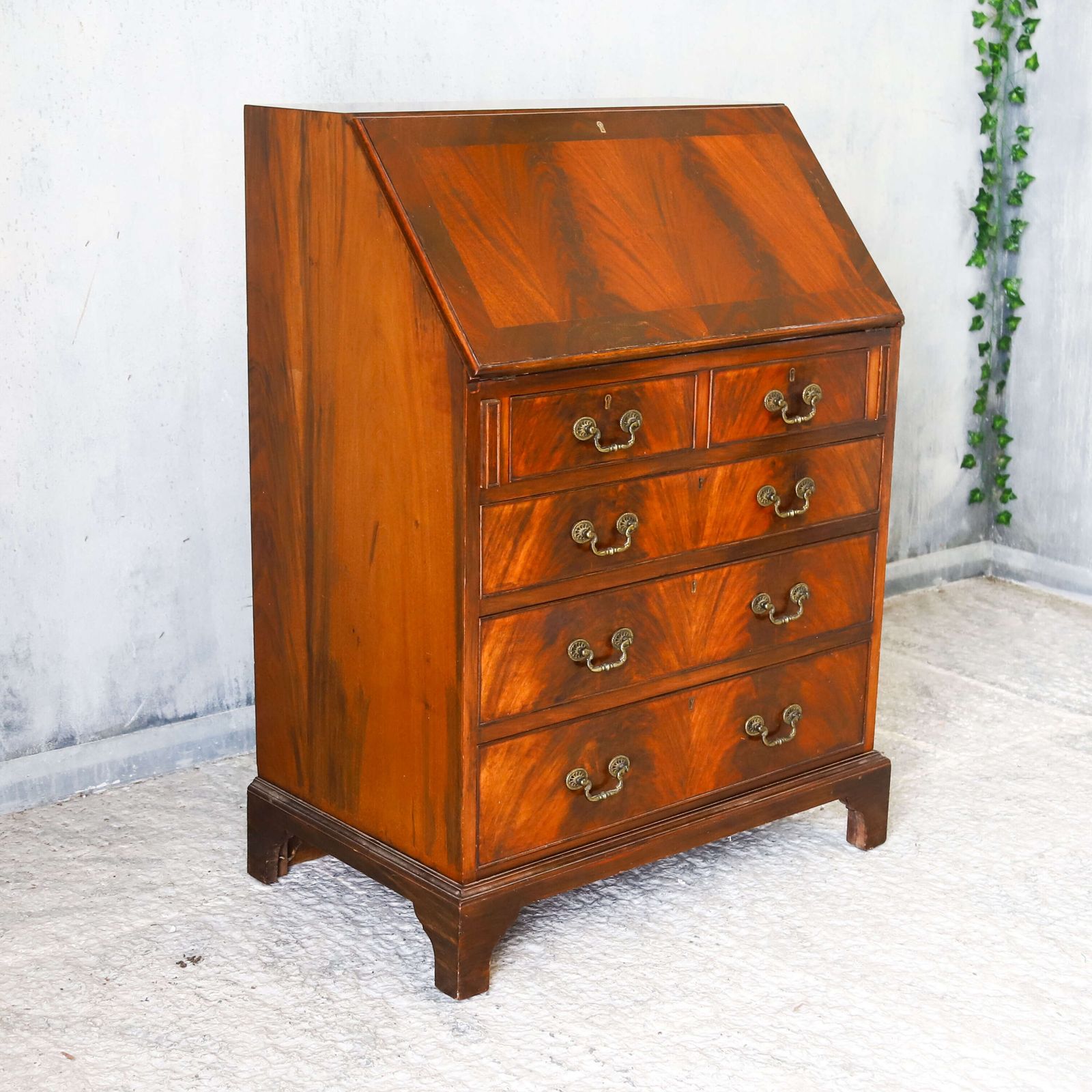English 1930s Flame Fronted Mahogany Bureau With Warm Colour & Character photo Furniture