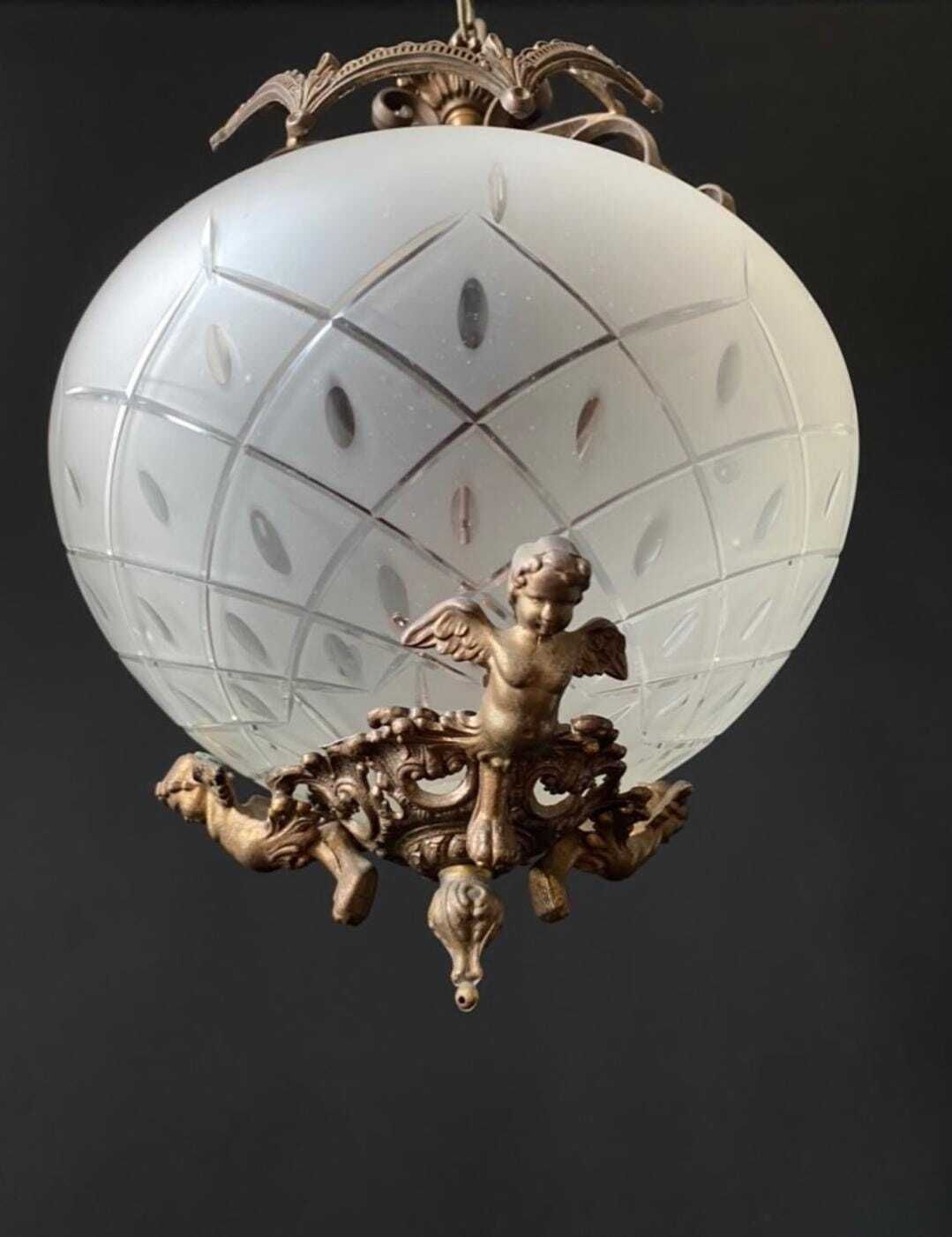 photo furniture Paire de lustres d'époque, hors taxes pour les États-Unis