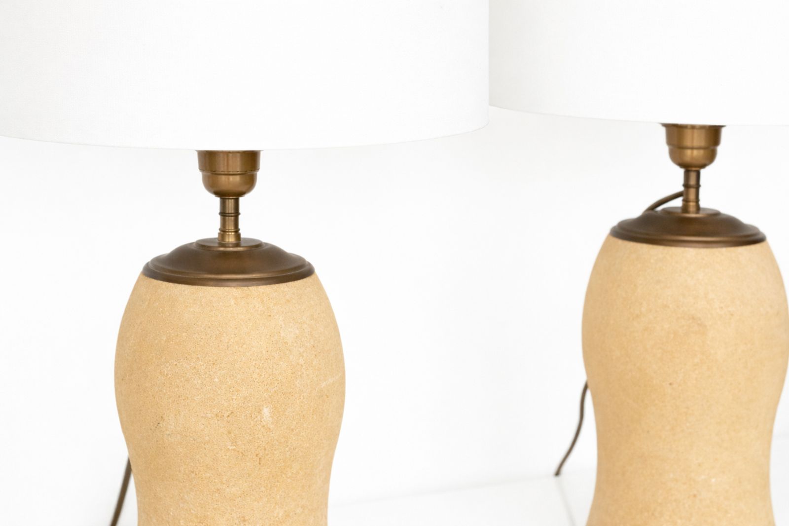 Pair Of 1970s Travertine Stone Table Lamps In The Style Of Albert Tormos, 20th Century photo furniture
