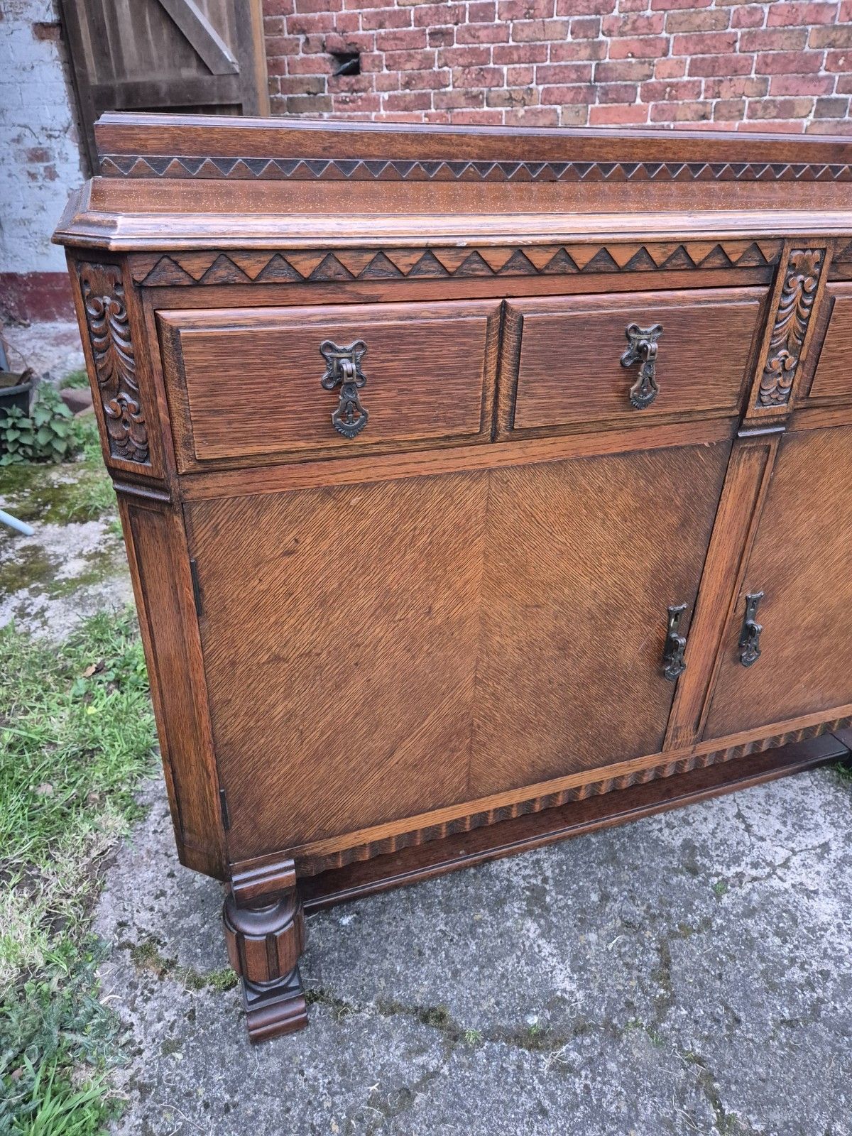 Gorgeous Antique Oak Sideboard With 2 Drawers And 2 Cupboards photo for sale