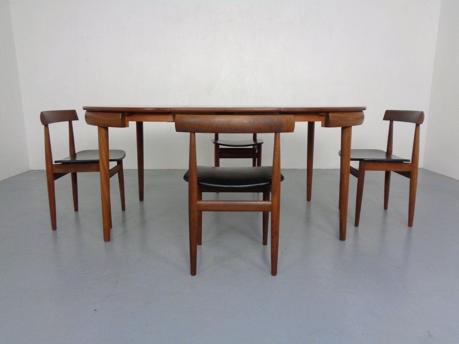 Roundette Teak Table & Chairs From Hans Olsen, Denmark, 1950sm, Set Of 5 photo furniture