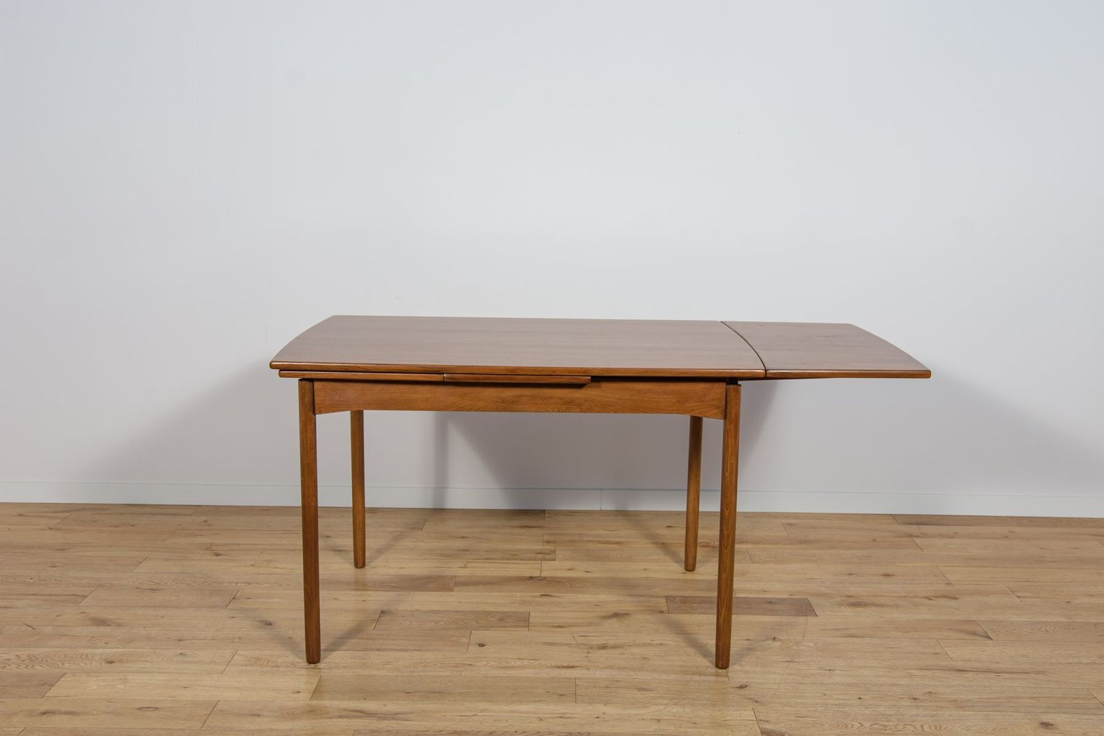 photo furniture Mid Century Teak Extendable Dining Table, Denmark, 1960s