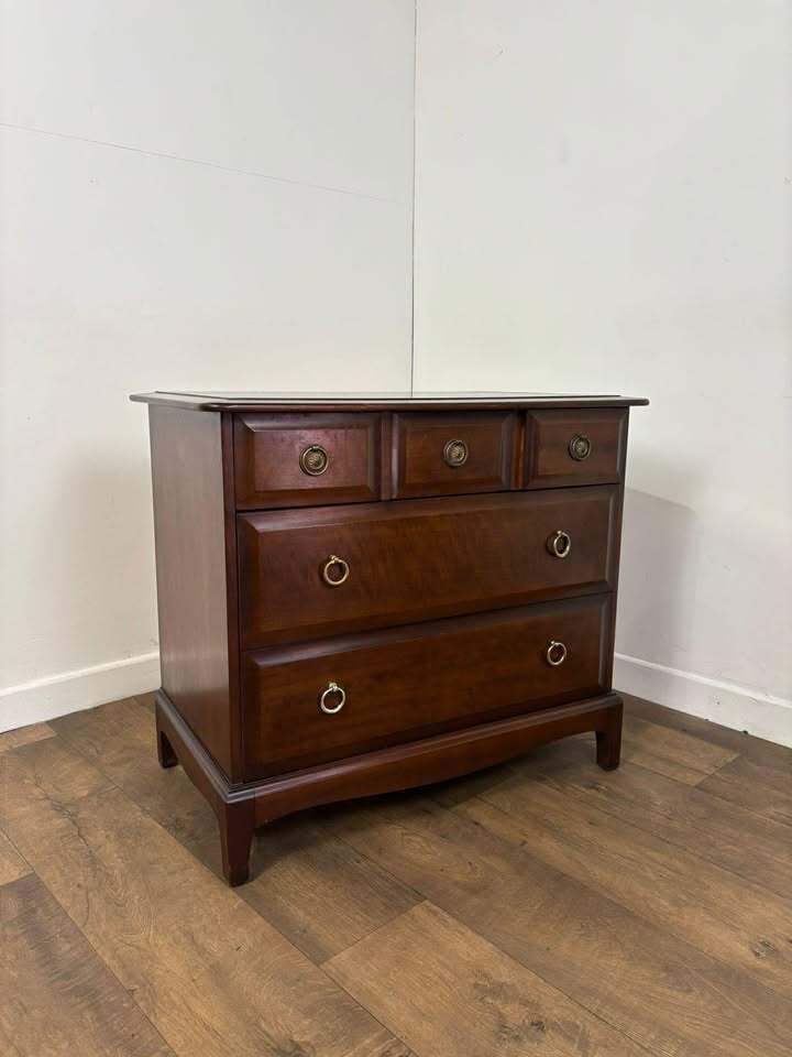 Stag Mahogany Five Drawer Combination Bedroom Chest photo vinterior