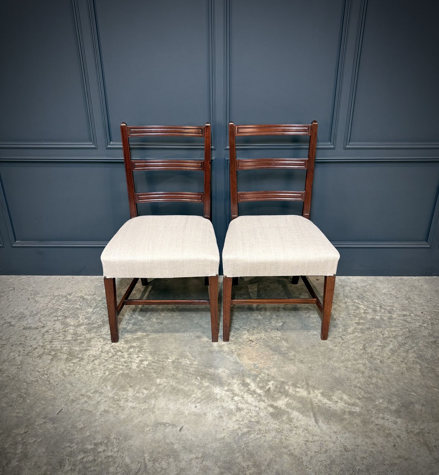 photo furniture Set Of Eighteen Georgian Mahogany Dining Chairs