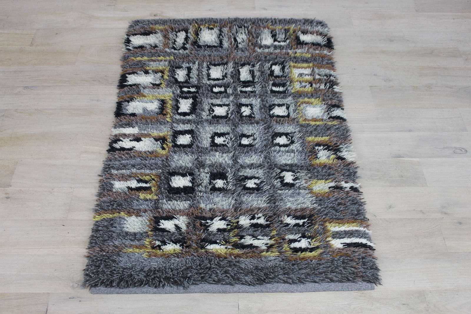 photo furniture 1960’s Swedish Rya Rug Or Wall Hanging
