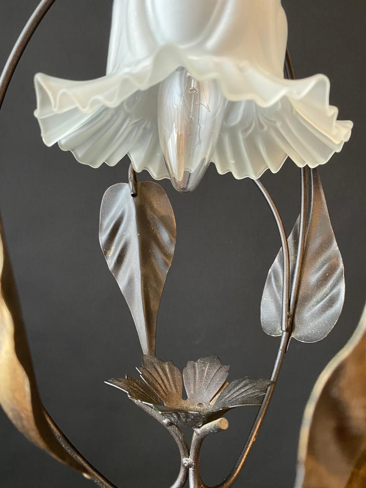 photo furniture Paire de lustres vintage à motifs de feuilles, détaxe pour les États-Unis
