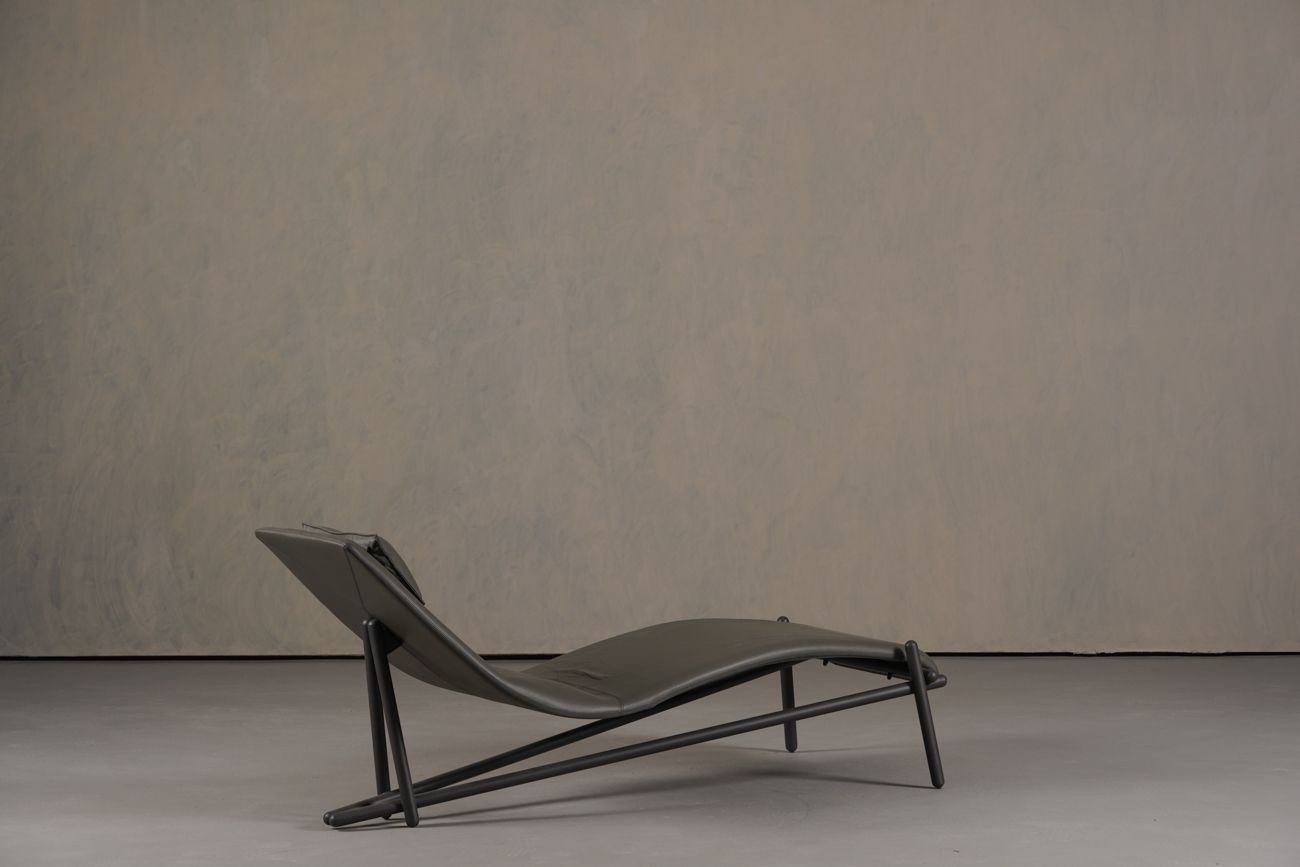 Donovan Grey Leather Chaiselongue By Giuseppe Vigano For Cattelan , Italy 2000’s photo Furniture