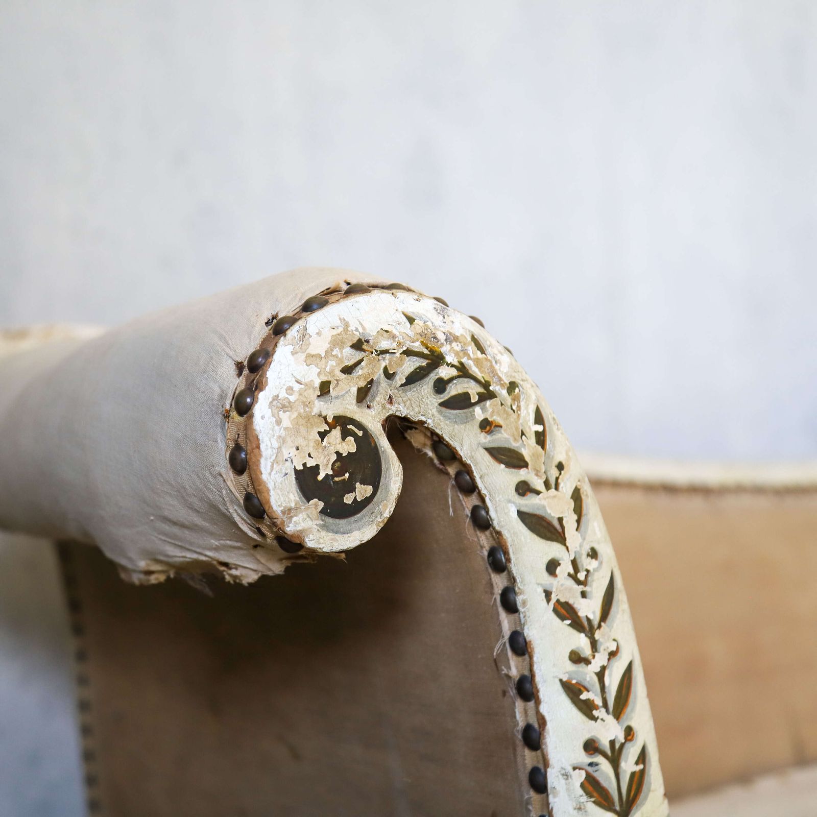 photo furniture Original Condition 19th Century French Sofa Or Chaise   Lion Paw Feet, Restoration Piece