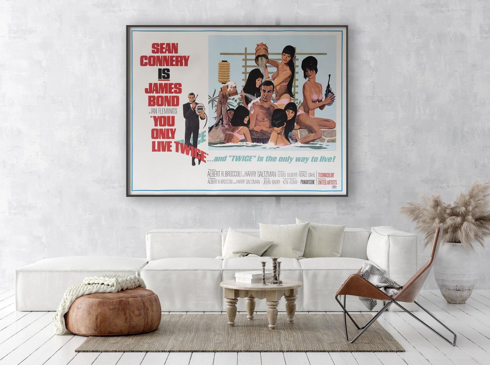 "You Only Live Twice" US filmaffiche Subway, Bath Tub, McGinnis, James Bond 1967. photo furniture