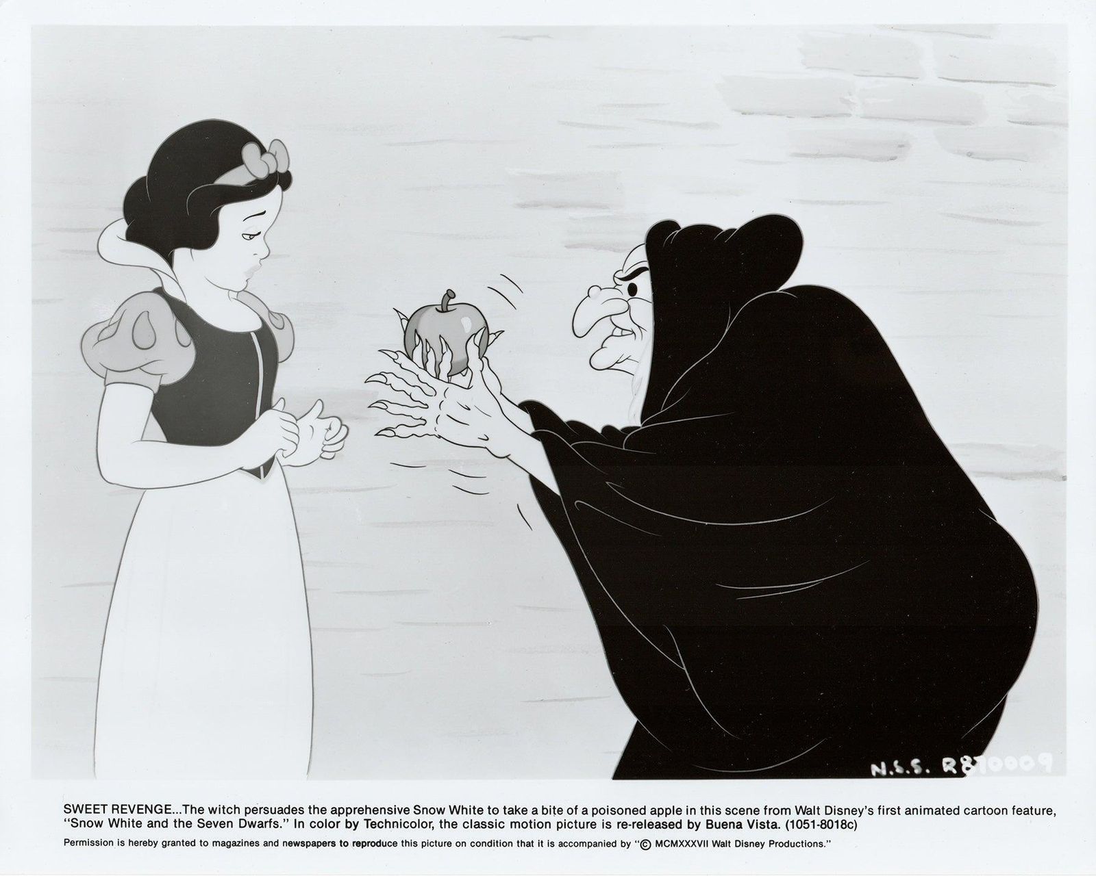 Snow White And The Seven Dwarfs (1937) Press Publicity Still   Framed photo vinterior