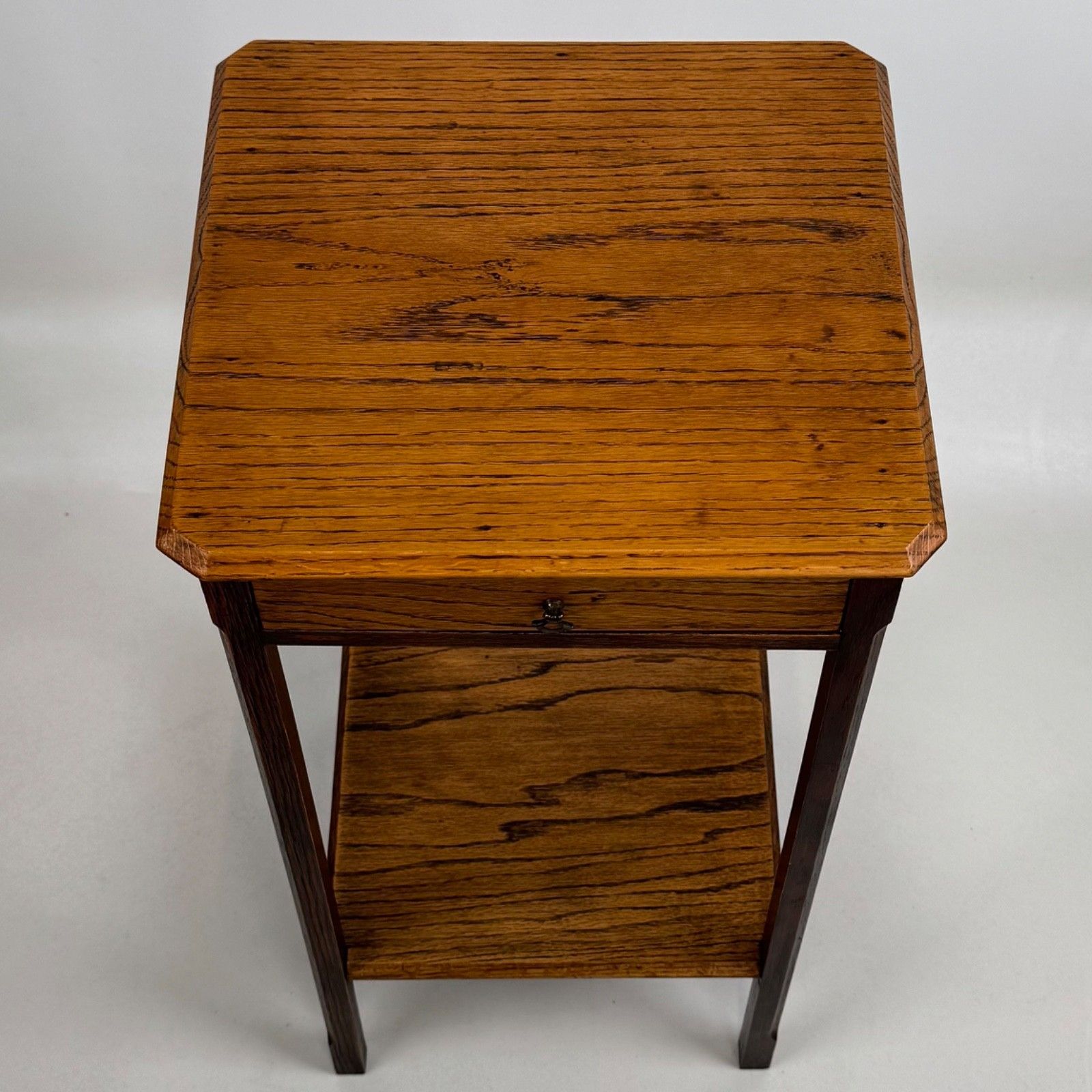 photo furniture Antique 20th Century Small Edwardian Side Table In Oak ( Af 5526 )