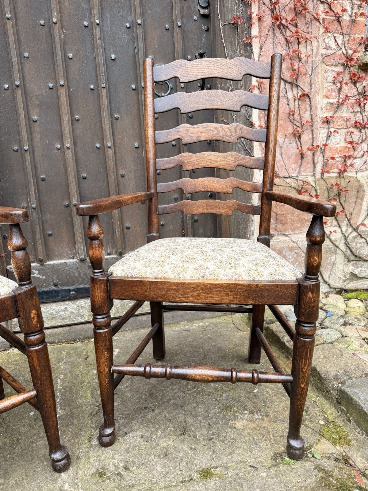 Set  6  Vintage Oak Ladder Back Rustic Farmhouse Dining Chairs W/ Elbow Chairs photo 499.0