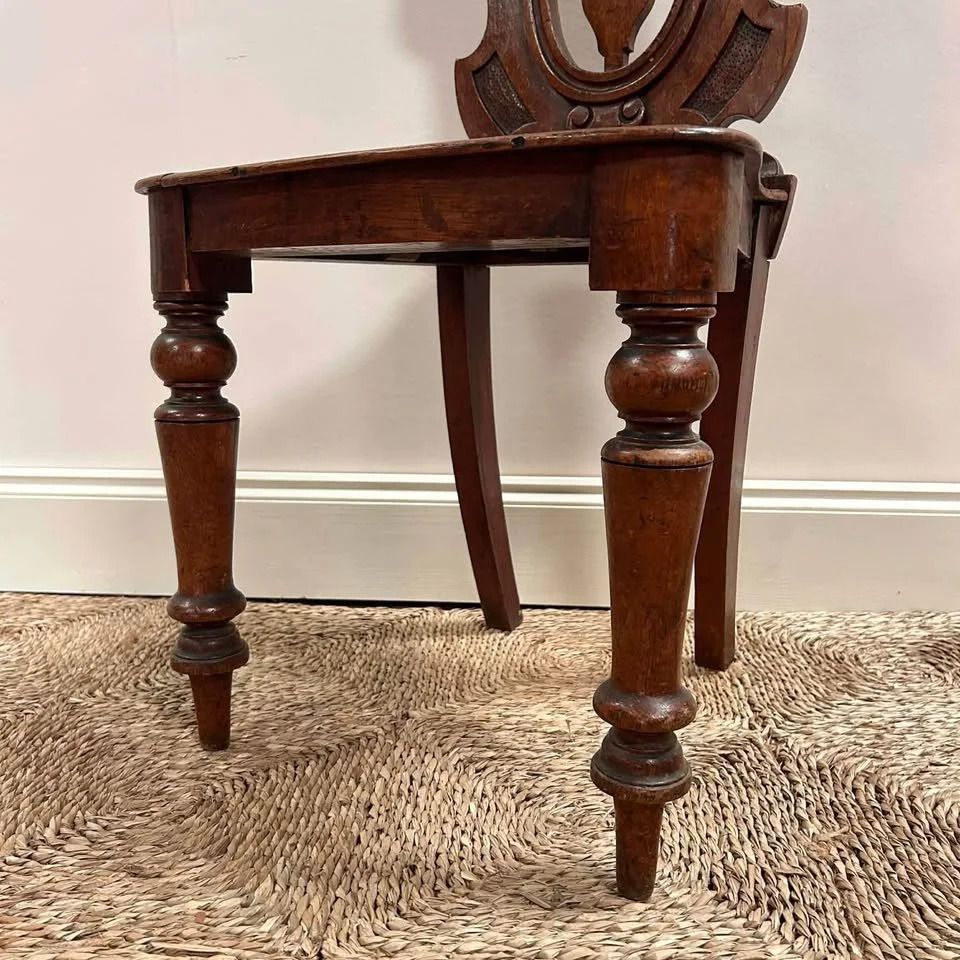 Victorian Oak Shield Back Hall Chair photo 75.0