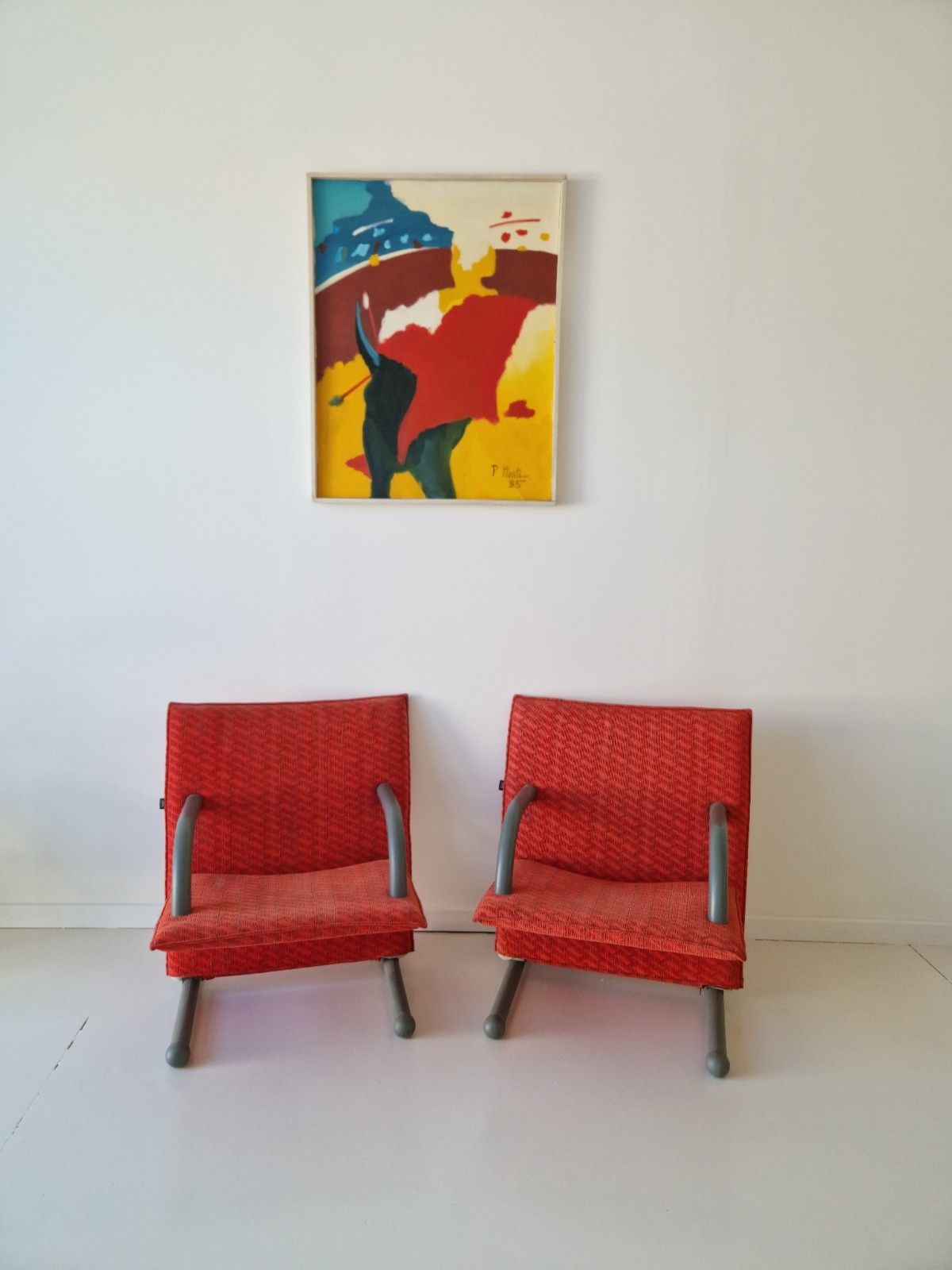 photo furniture Pair Of Authentic Arflex Italy T Line Lounge Chairs Postmodern 1980s Interiors