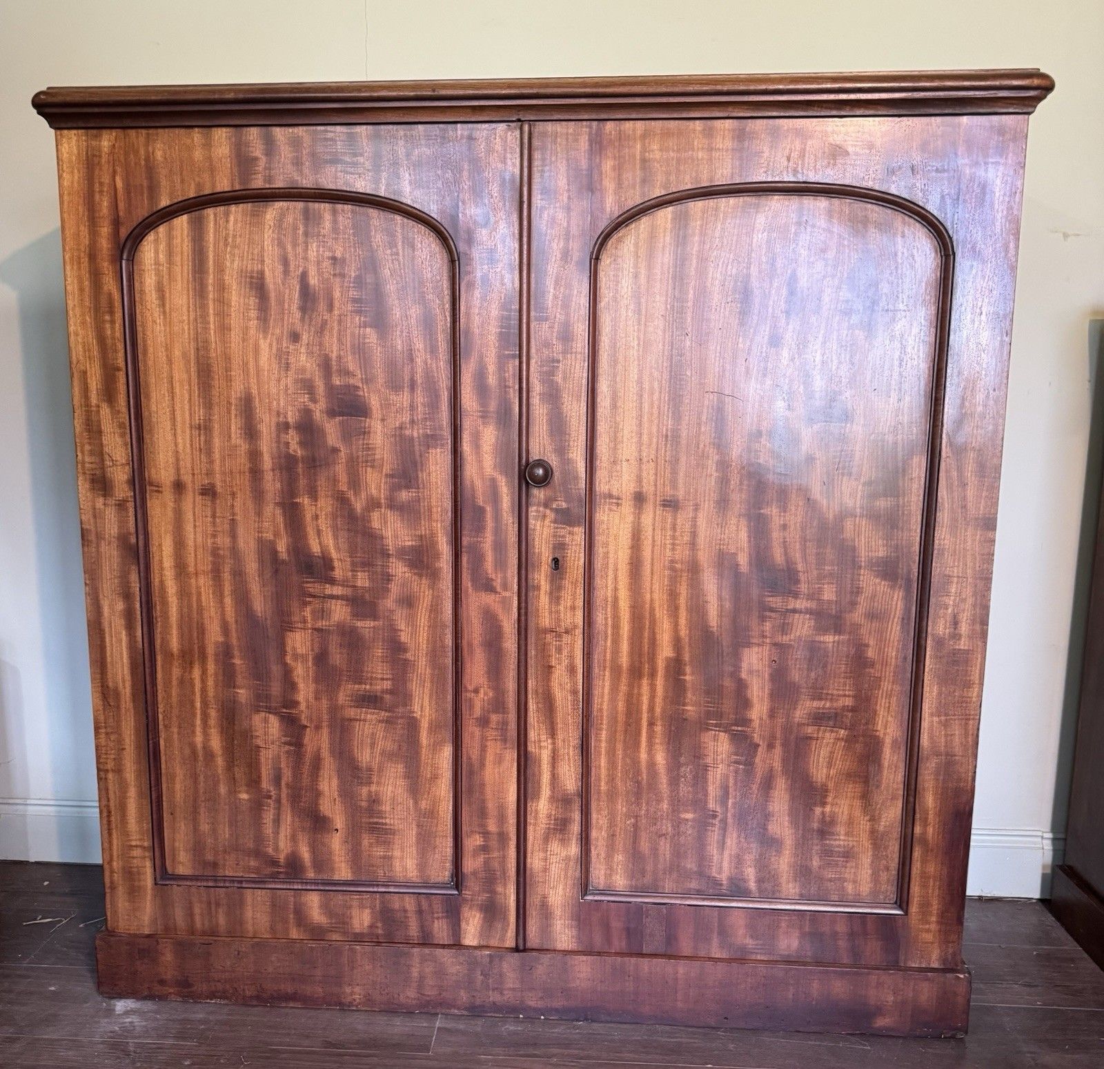 Victorian Mahogany Linen Press photo vinterior