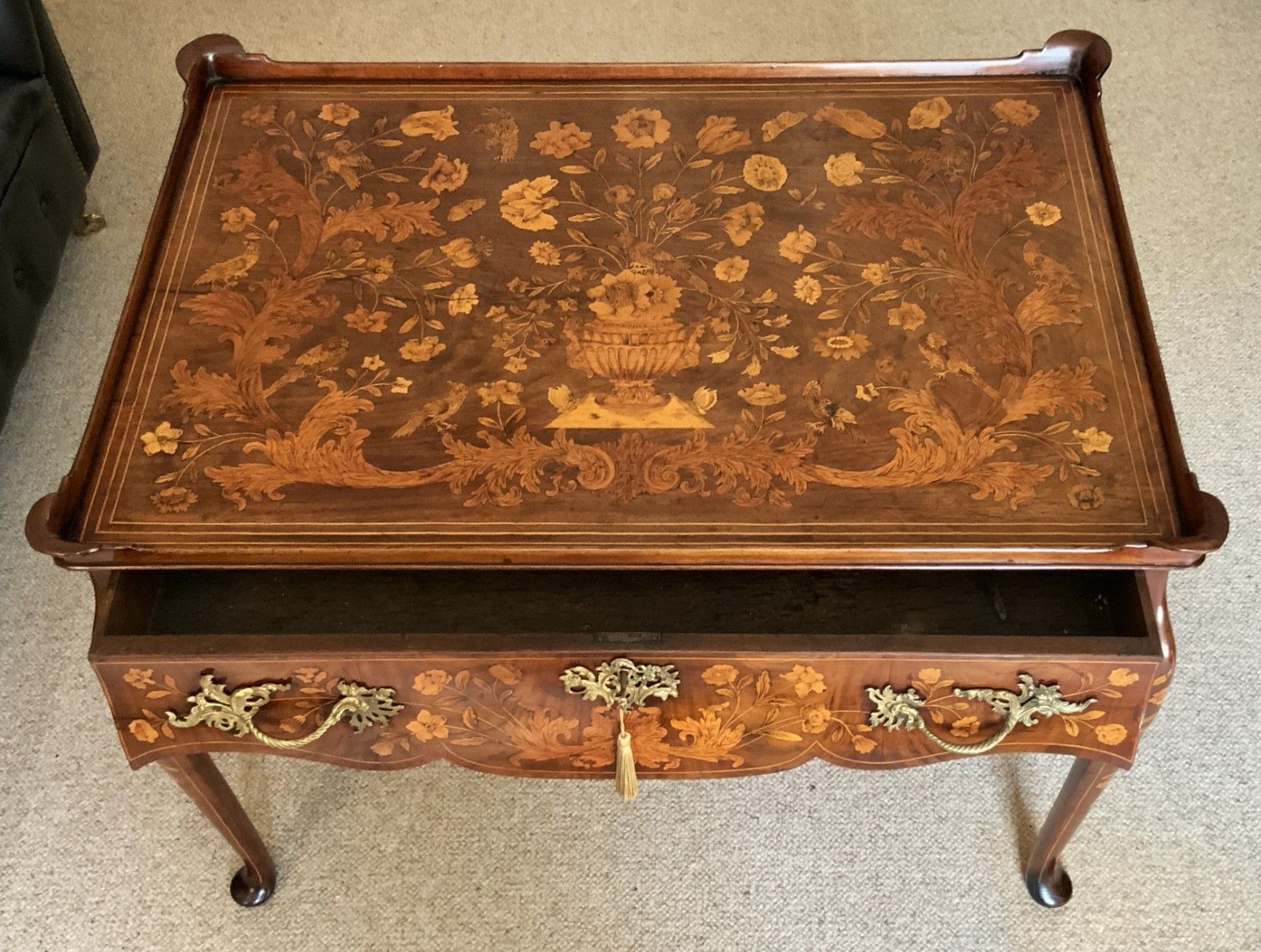 photo vinterior 18th Century Dutch Marquetry Silver Top Table Flowers & Birds Rococo Queen Anne