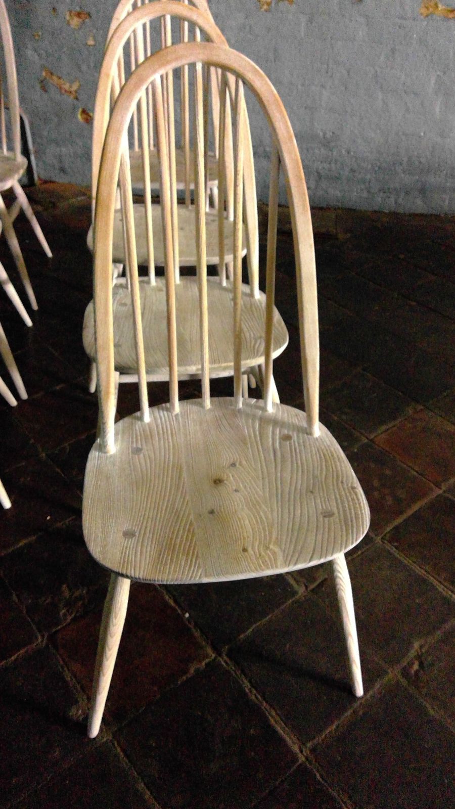 A Good Set Of 6 Ercol Limed Elm Windsor Hooped Back Stick Chairs photo buy