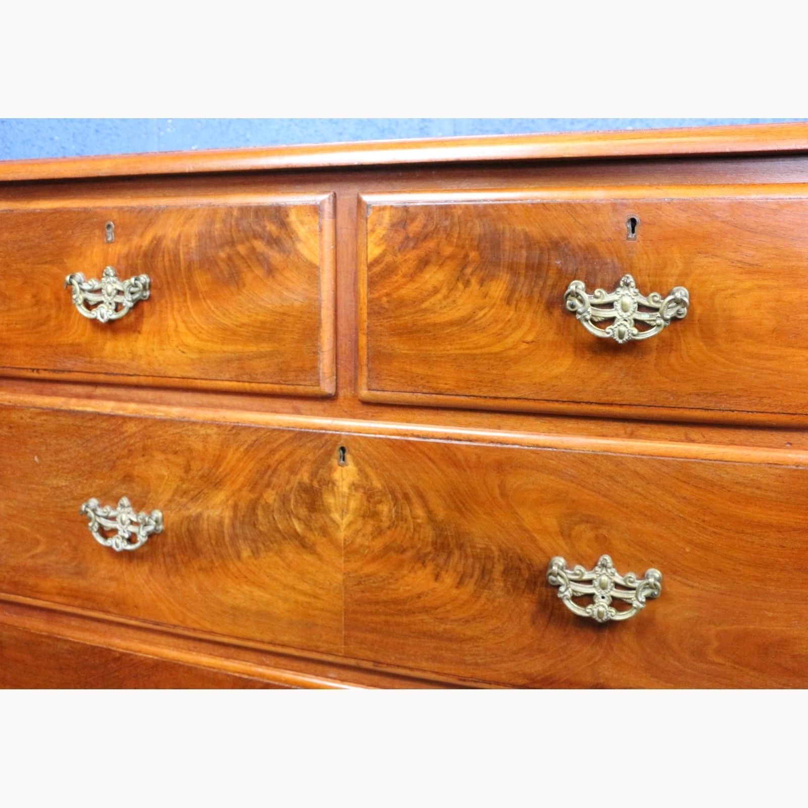 A Victorian Mahogany Two Over Two Chest Of Drawers Raised On Bun Feet photo 340.0