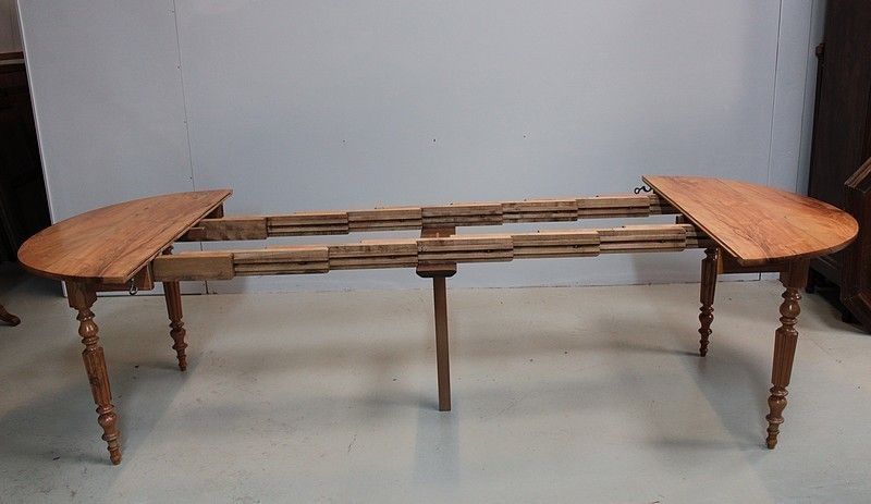 Philippe Table L. Ash 19th photo vinterior