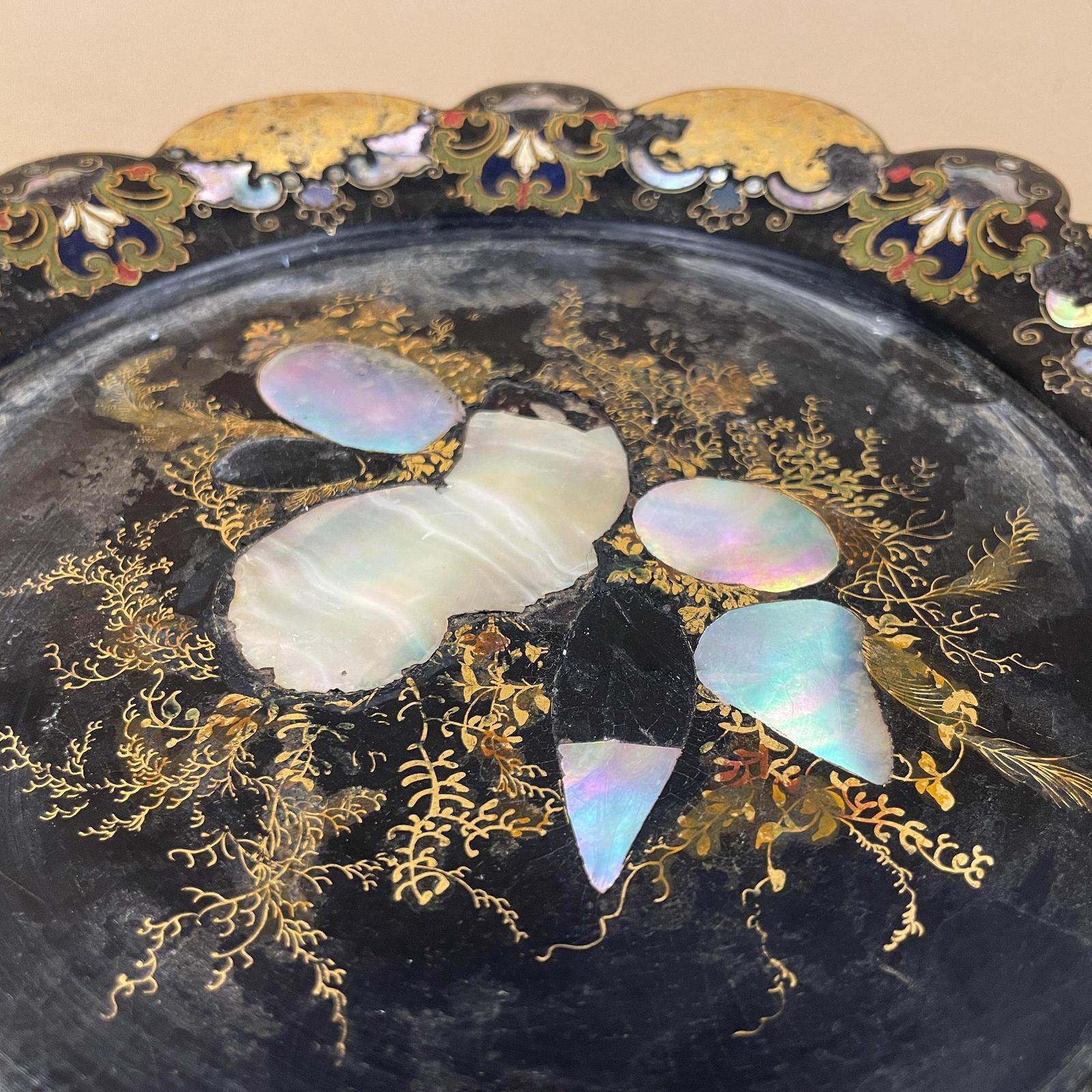 Victorian Papier Mâché Tray Mother Of Pearl Black Gold Floral Metal Handle Scalloped Edge Display Piece photo Home Decor