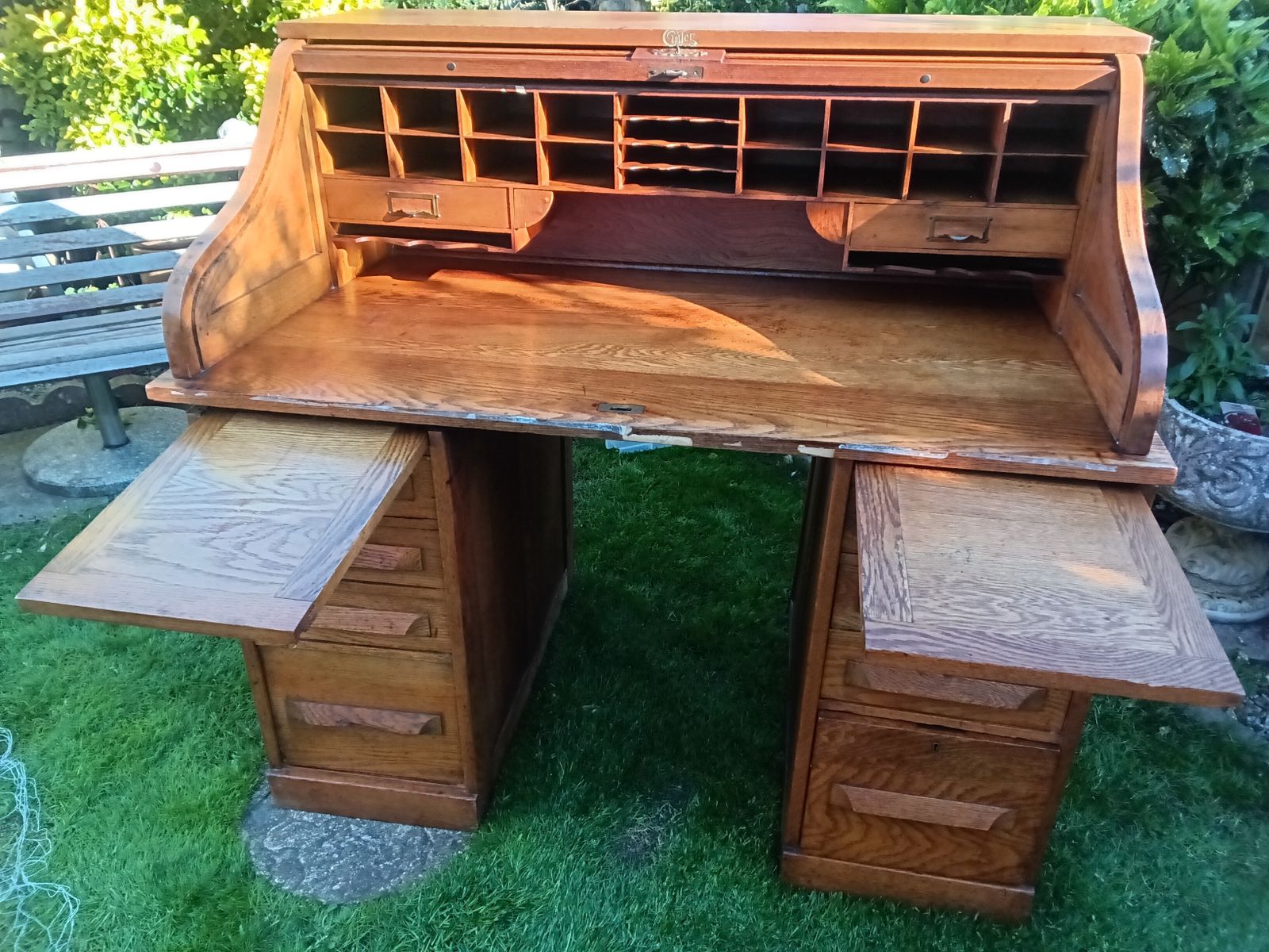 Huge Reduction Of £300.... !Cutlers Of America. A Magnificent 19th Century Oak Roll Top Desk photo Furniture