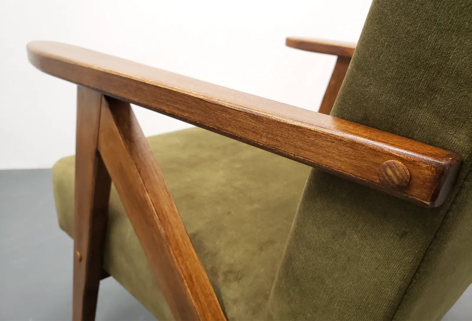 Mid Century Easy Chair Model B   310 Var In Forest Green Velvet photo for sale