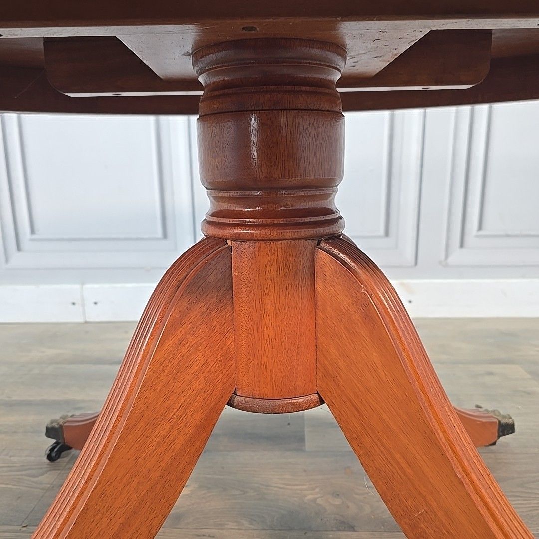 90.0 Vintage Oval Coffee Table Inlaid Top Mahogany Veneer Centre Side Antique Style photo