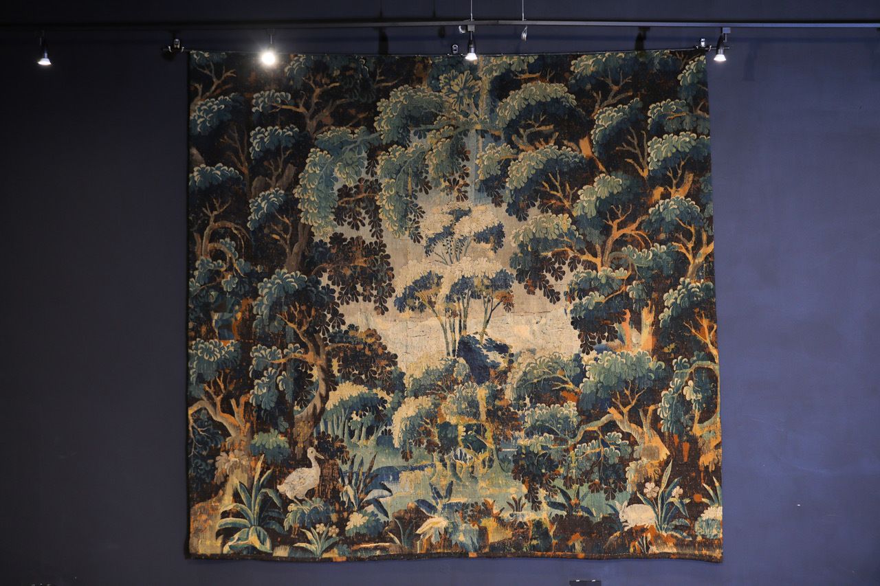 Flemish Verdure Tapestry In Wool And Silk. Late 17th Century.