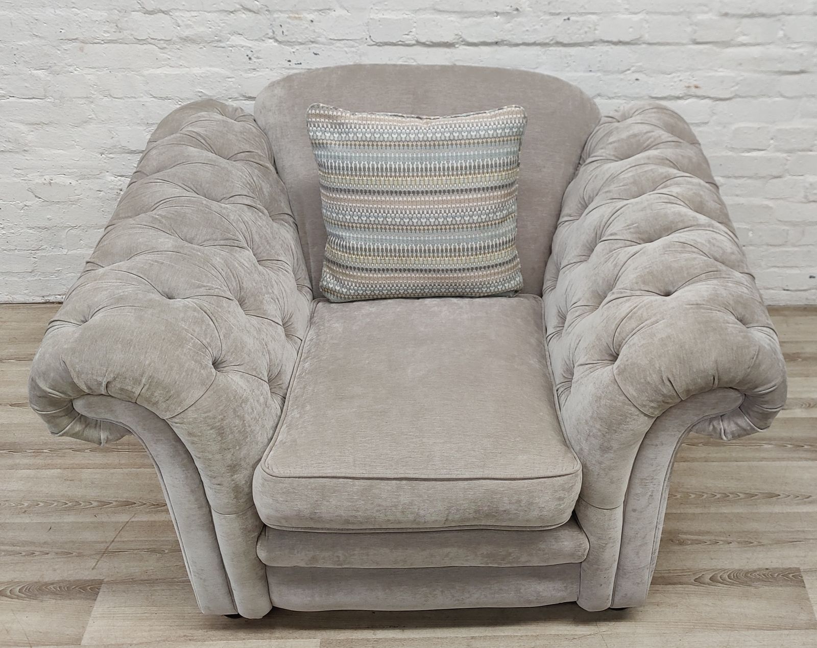 Dfs Country Living Loch Leven Armchair Light Grey Plush photo for sale