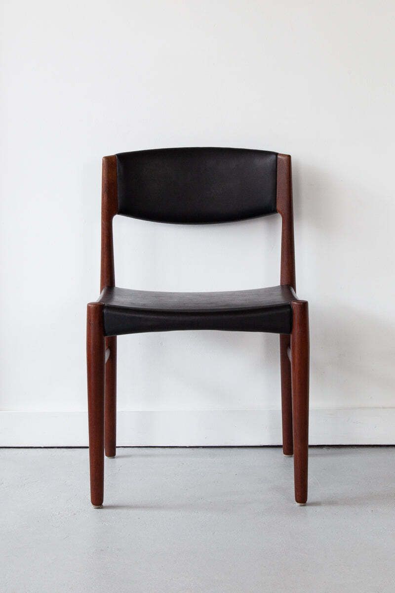 Set Of Four Grete Jalk Dining Chairs photo furniture