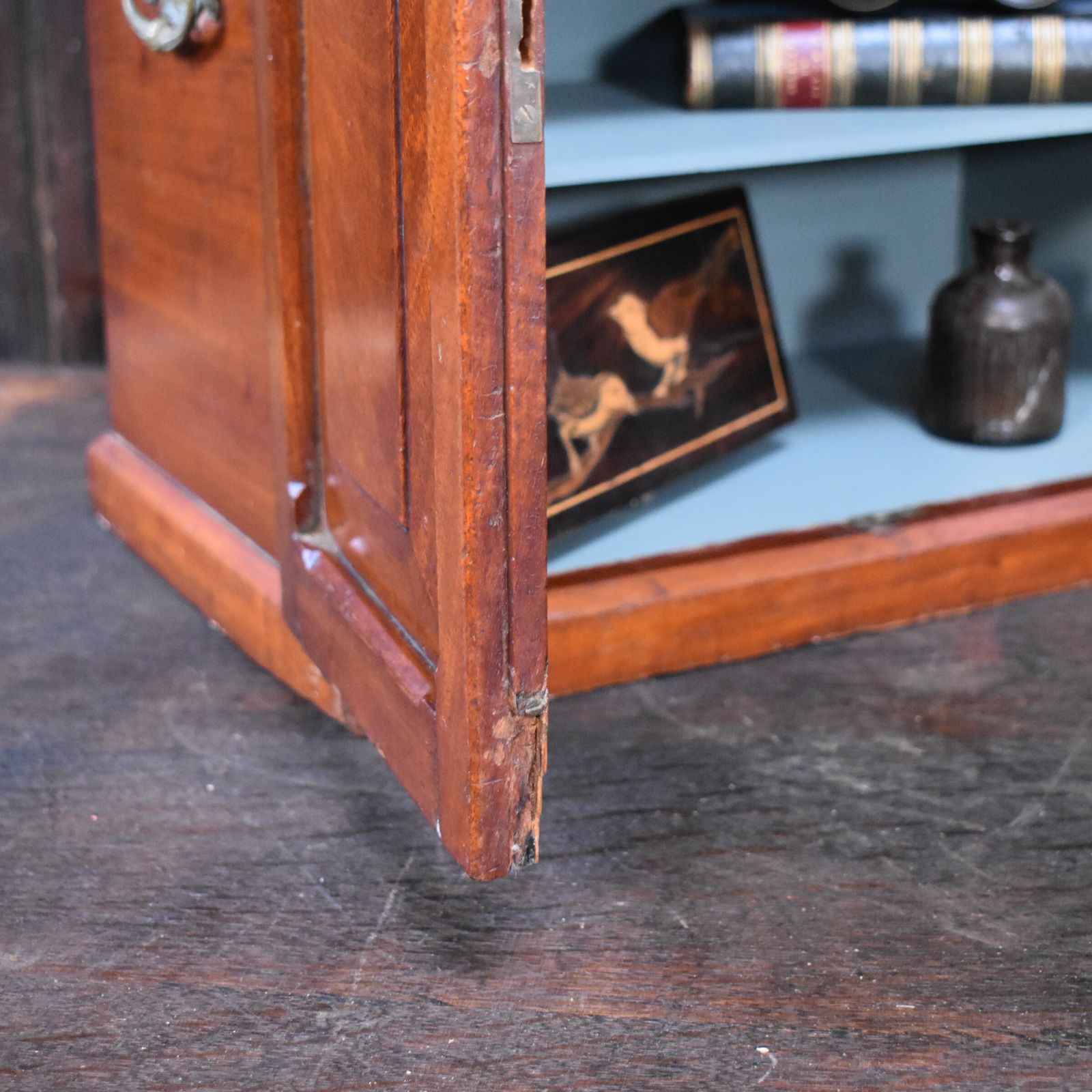 photo vinterior Antique Victorian Mahogany Campaign Carry Handle Bathroom Kitchen Wall Cabinet