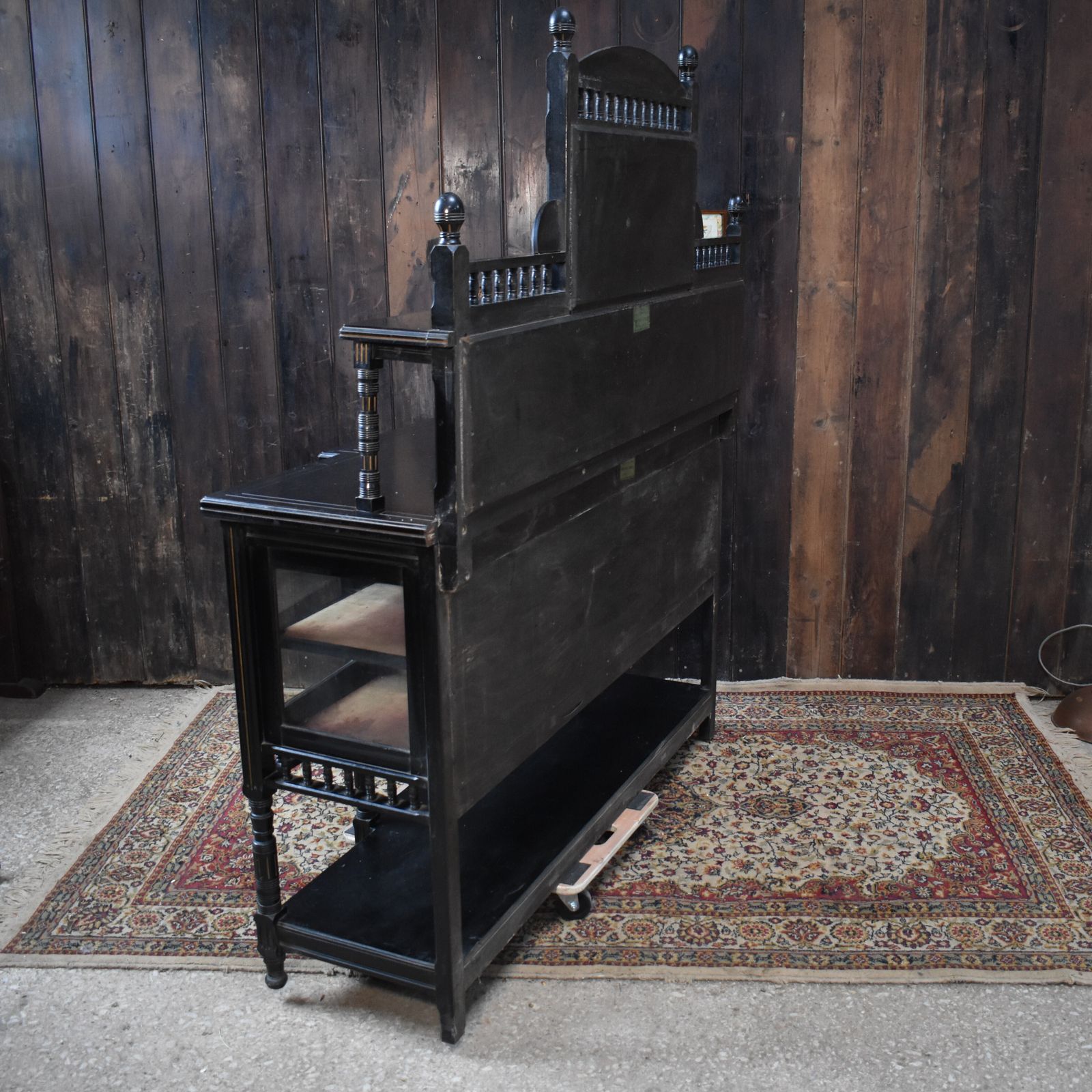 photo vintage Antique Woof & Whitaker Aesthetic Movement Ebonised Gilt Bird Sideboard Buffet