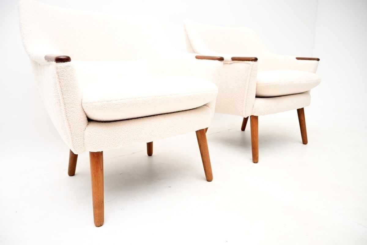 photo furniture Pair Of Danish Vintage Teak Armchairs