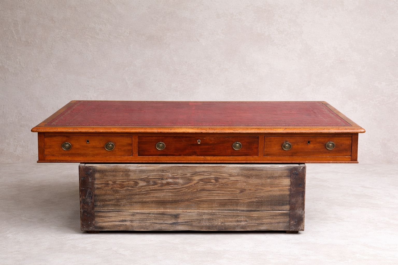 Late Victorian Mahogany Pedestal Desk With Original Leather Top photo Furniture
