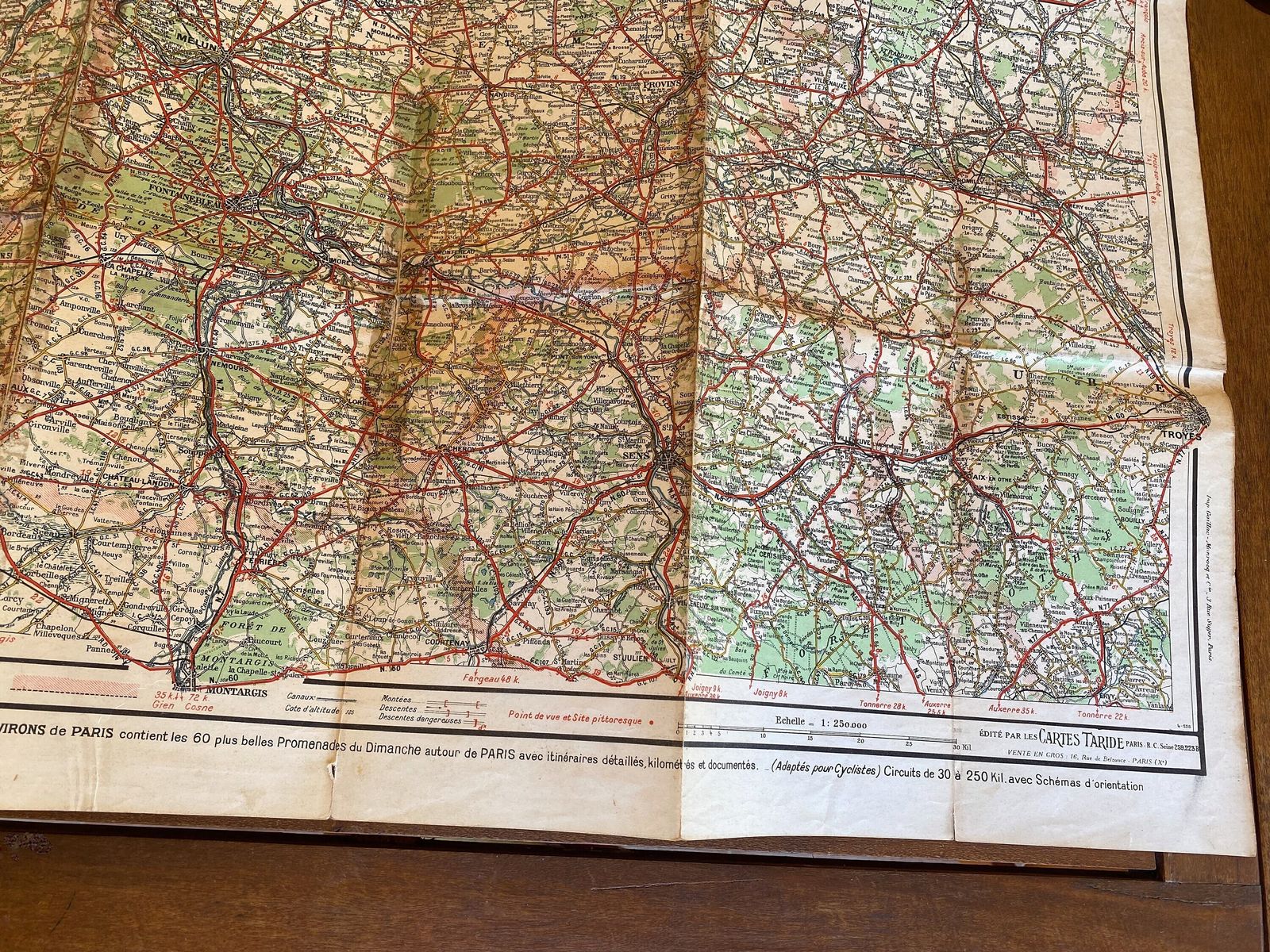 Carte routière vintage de Paris : plan des rues de Paris photo buy