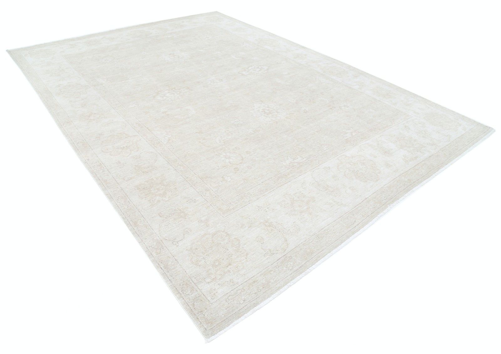 Tapis Oushak noué à la main, 2,65 x 3,66 m - Tapis en laine beige à motif floral photo furniture