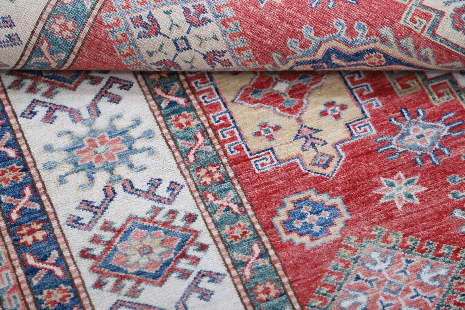 Tapis de zone artisanal 150 x 206 cm, rouge, bleu clair et ivoire, tapis géométrique turc photo 1632.0