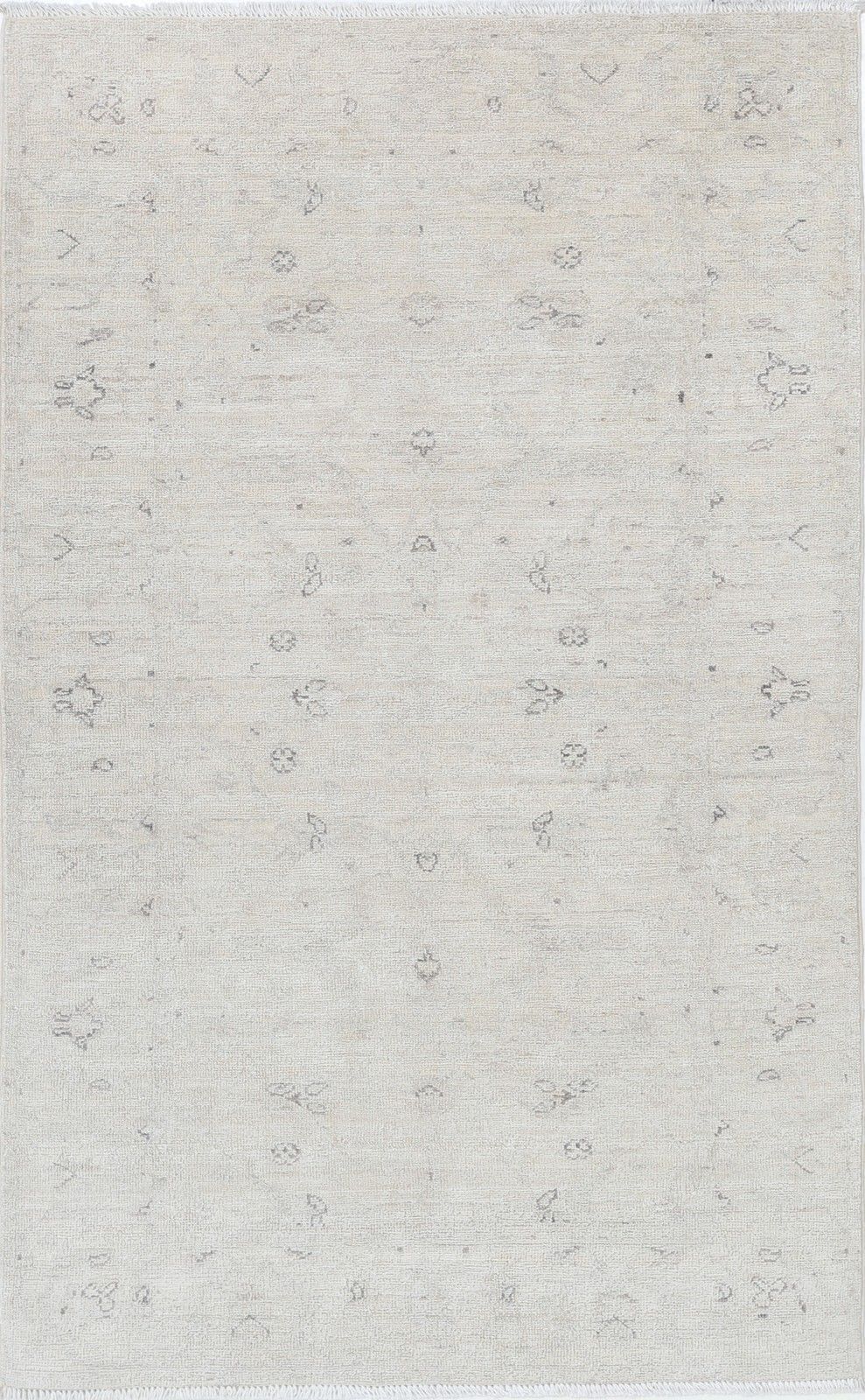 3x4.8 Ft Traditional Hand Knotted Turkish Accent Rug. Neutral Tone Wool Area Rug