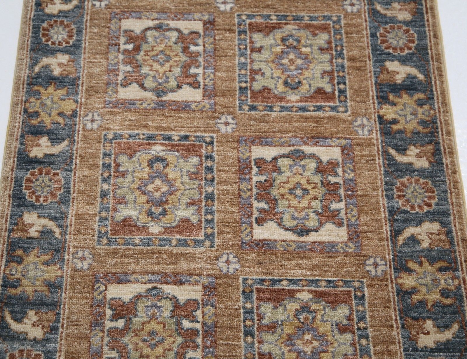 2x3 Ft Traditional Turkish Accent Rug. Handknotted Small Entryway Rug. 100% Wool photo 370.0